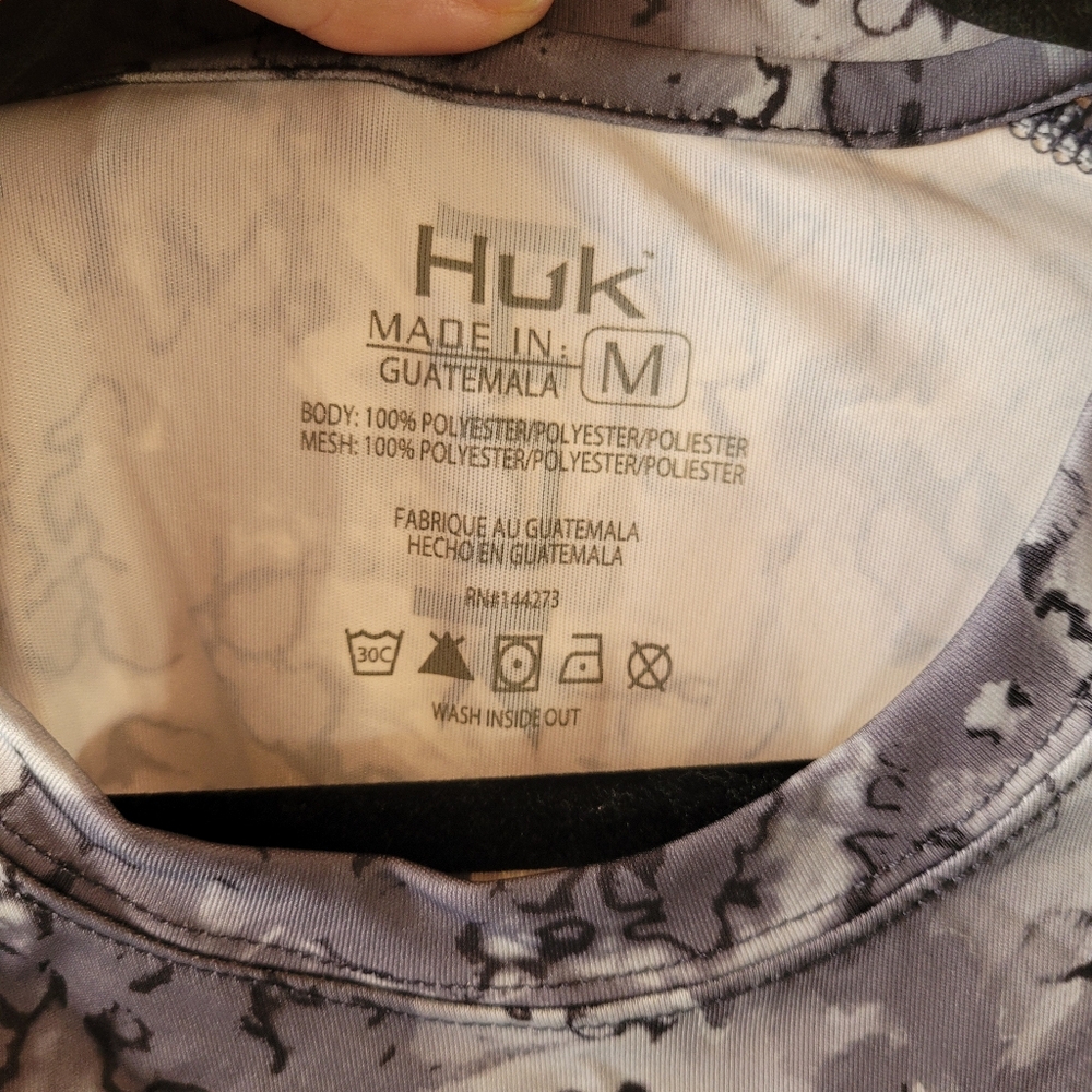 Huk Mens standard pursuit crew long sleeve, sun protecting fishing shirt